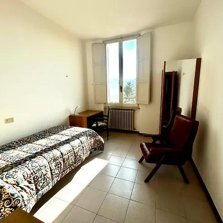 ゲストハウス Baratoff ペザロ